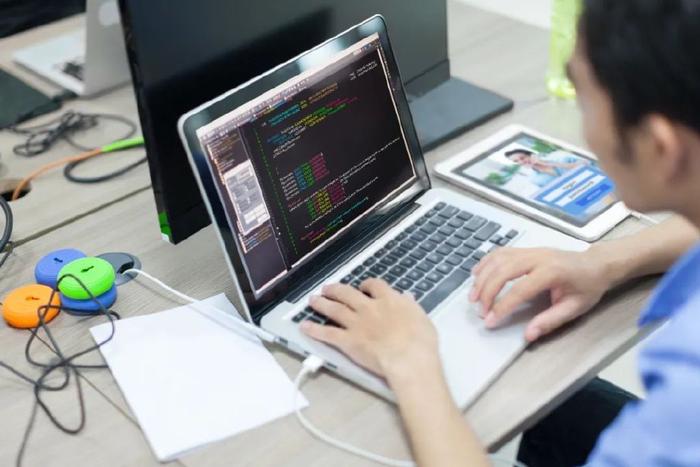 企業(yè)為何青睞軟件外包？揭秘其背后多重優(yōu)勢